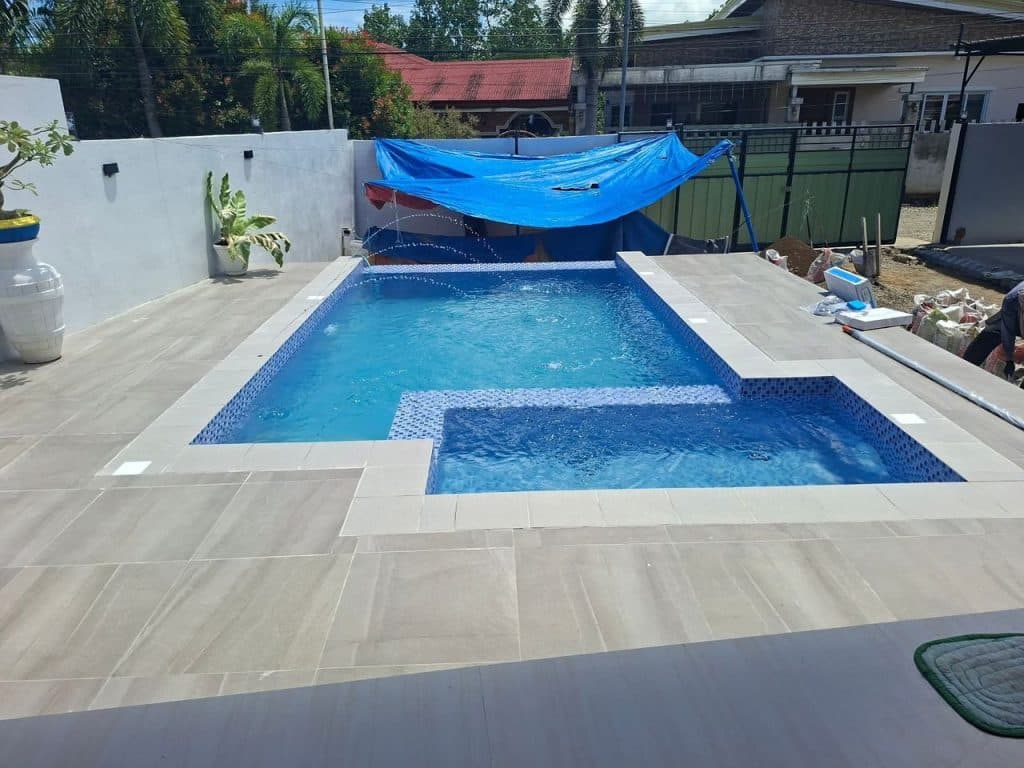 Family Pool Construction